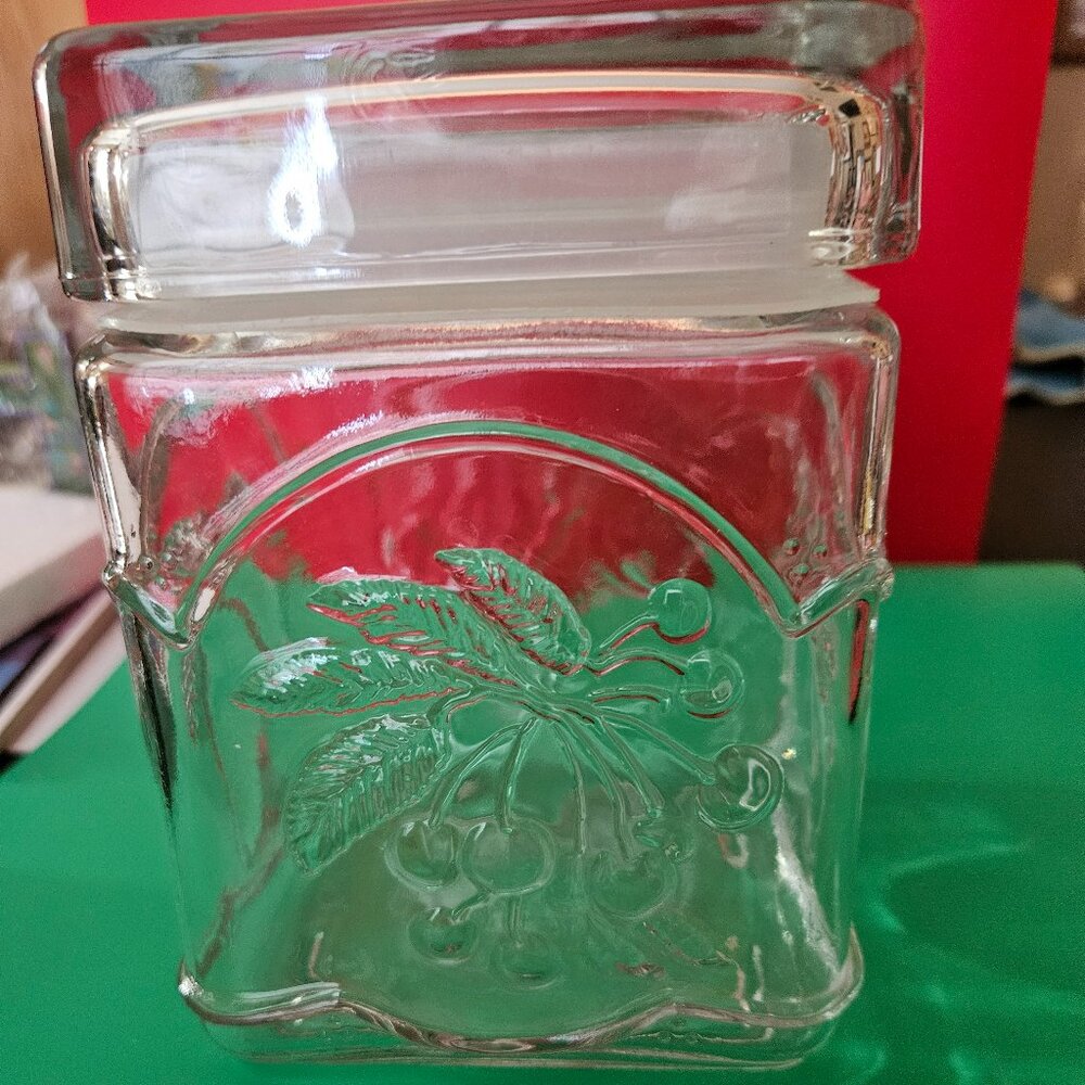 vintage glass cannister fruit design 1980s excellent condition  made in Canada
